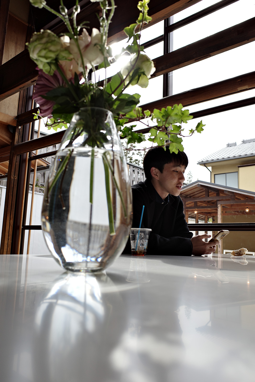 標準圖像：巷弄腳踏車與人物