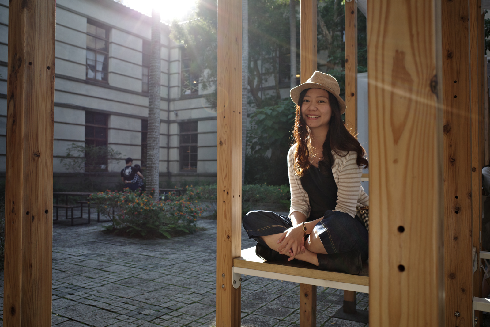 標準圖像：日常居家人物特寫