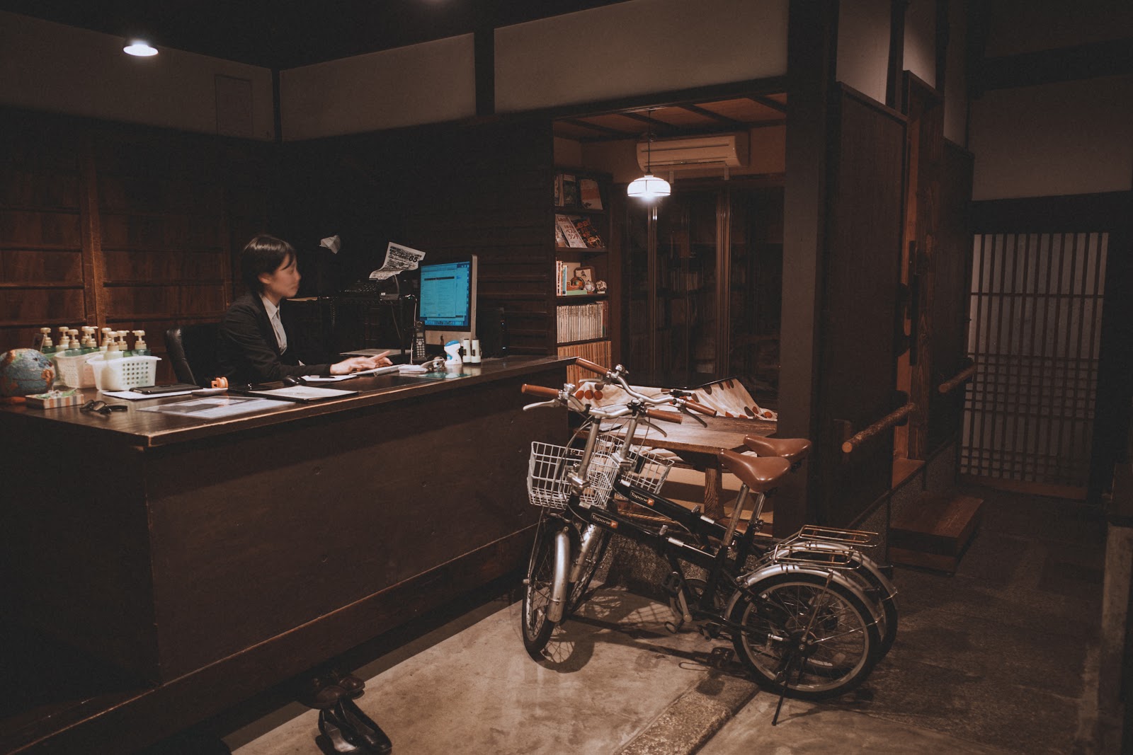 夜間微光的時刻，利用慢速快門取得高畫質的光影