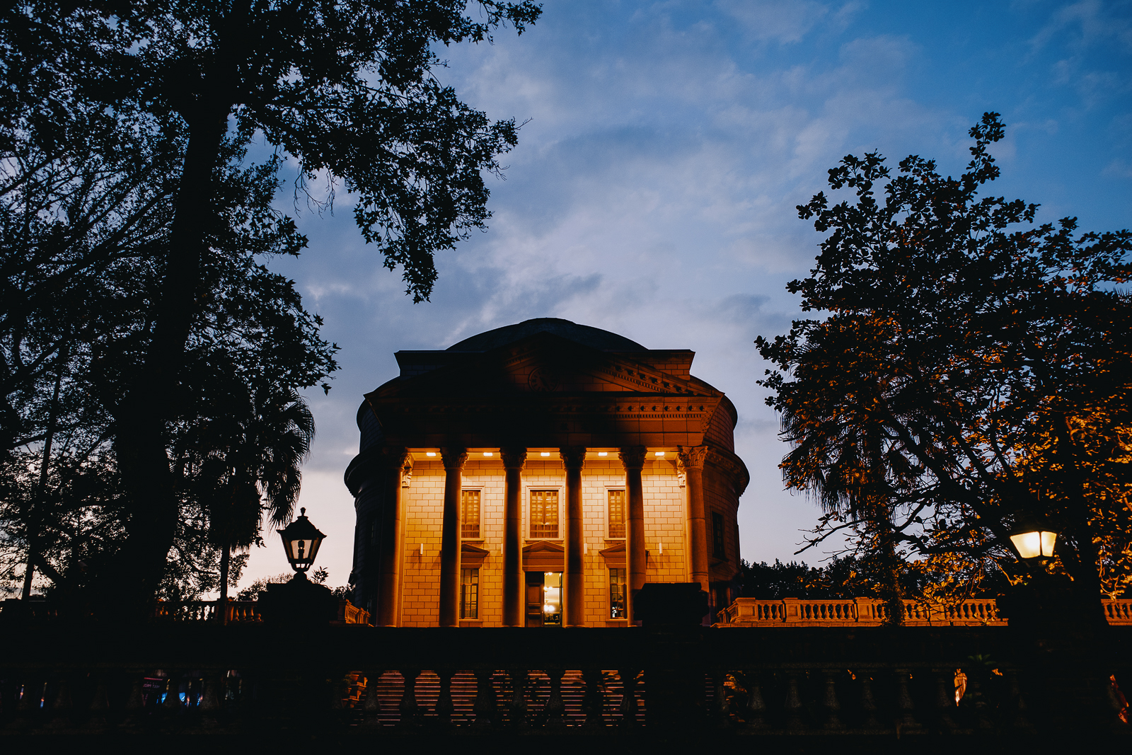 GR 色彩微調實拍：光影與綠意層次