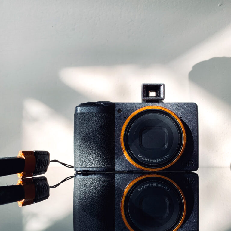 GR III SE 專屬 GV-2 取景器與機身細節