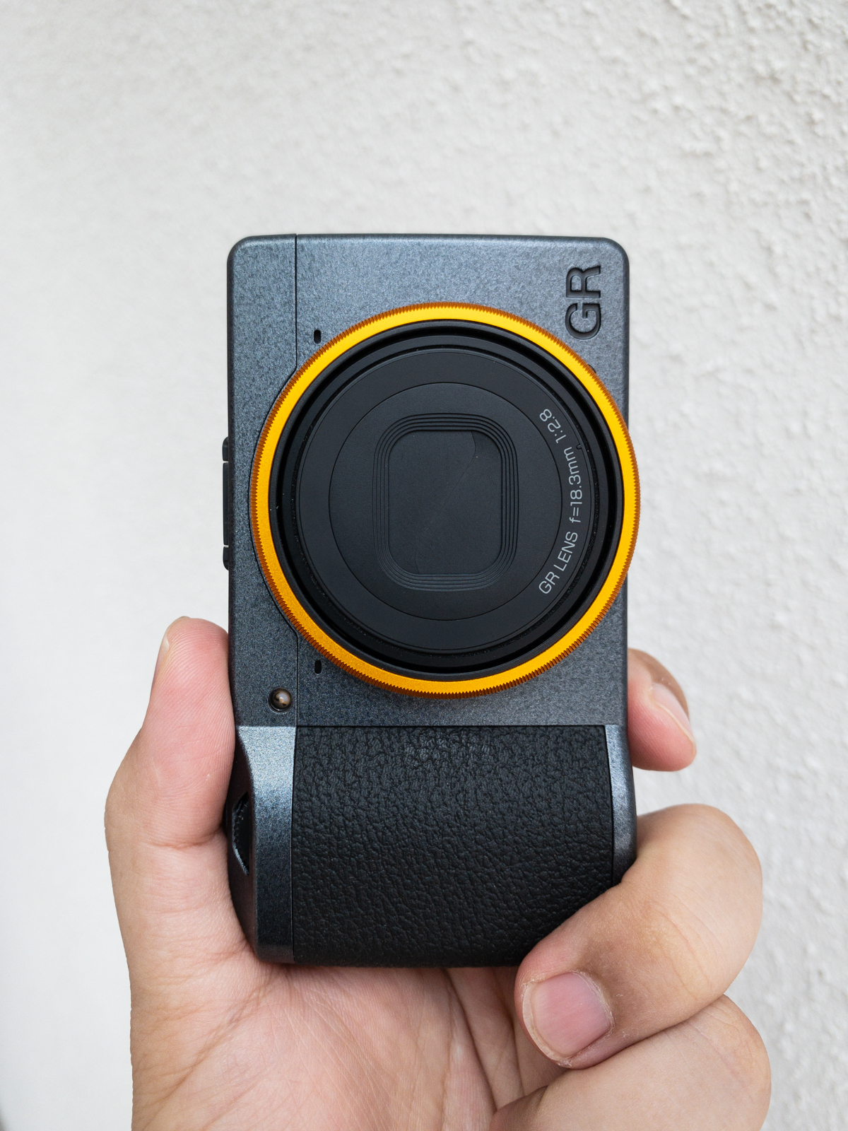 GR III SE 金屬灰機身頂部轉盤視角