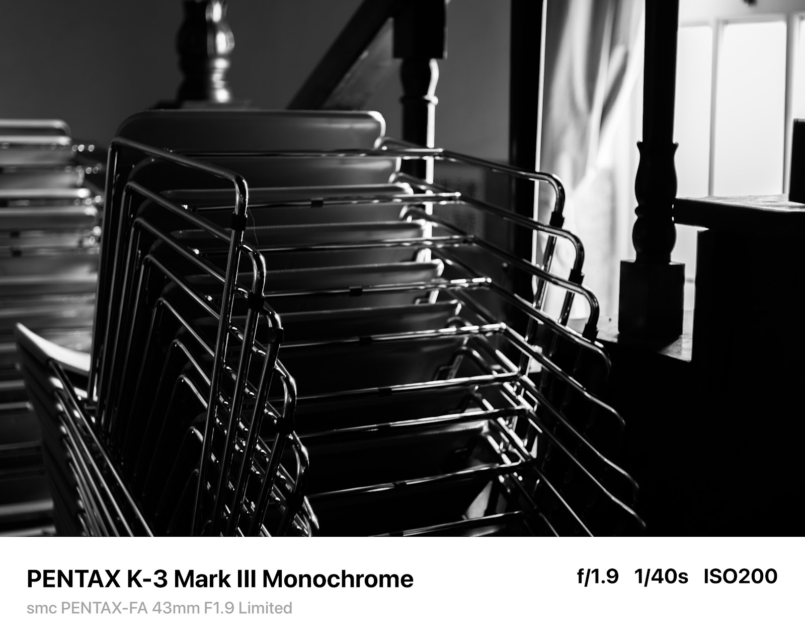 PENTAX K-3 Mark III Monochrome 實拍照片：街頭光影