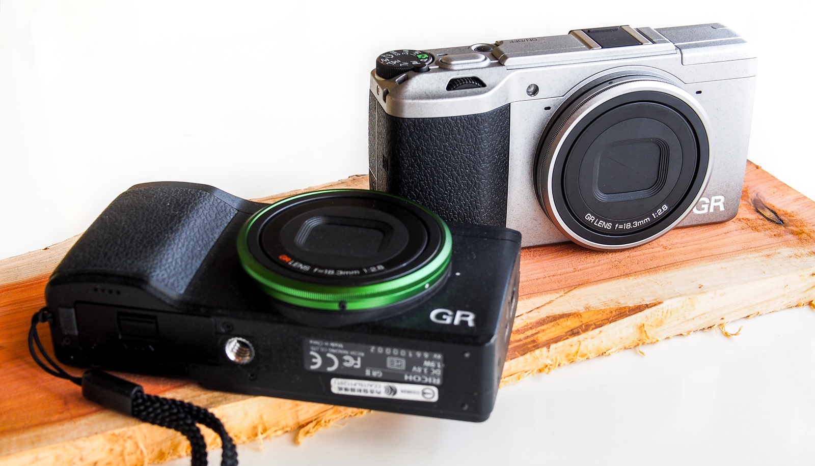 RICOH GR 輕巧體積展示