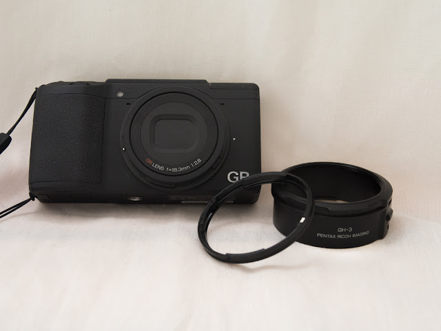 拆下 GR 鏡頭環準備安裝 GH-3