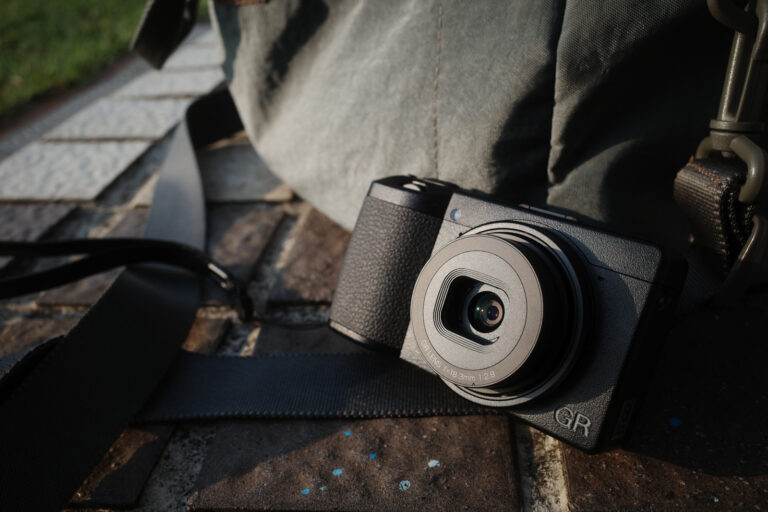 Ricoh GR 傳照片太慢？3 種最快傳輸方式：Type-C 實體線材、讀卡機與 Wi-Fi 設定