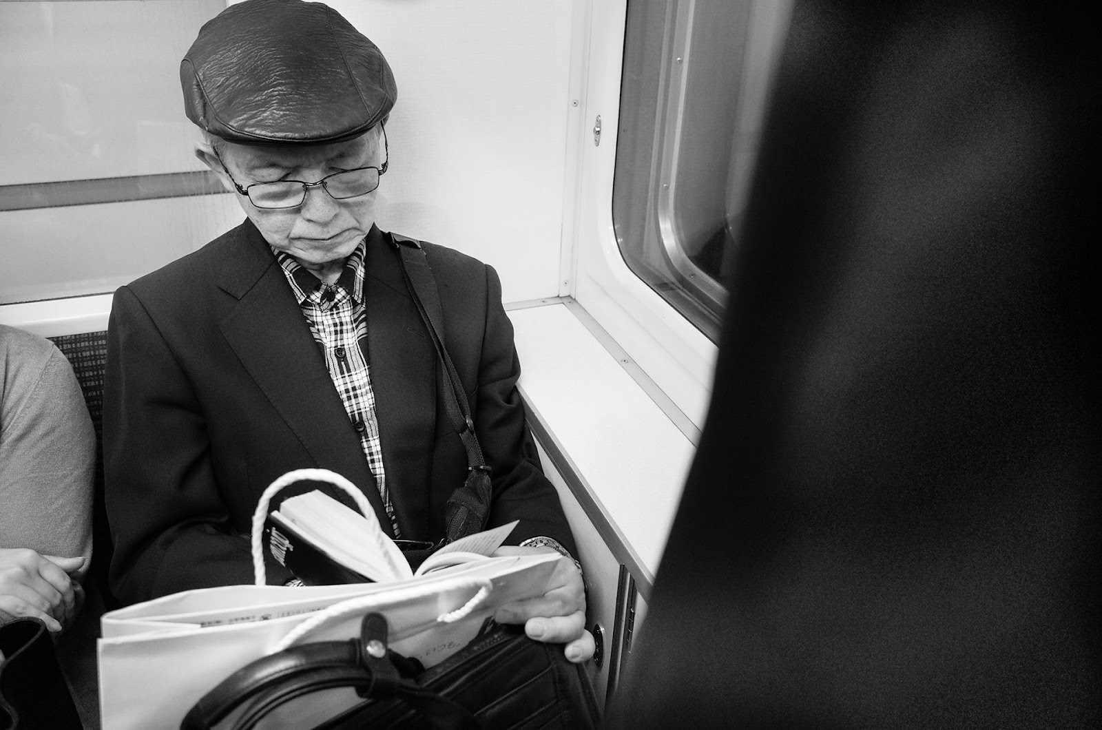 RICOH GR 攝影作品：純粹的光影幾何