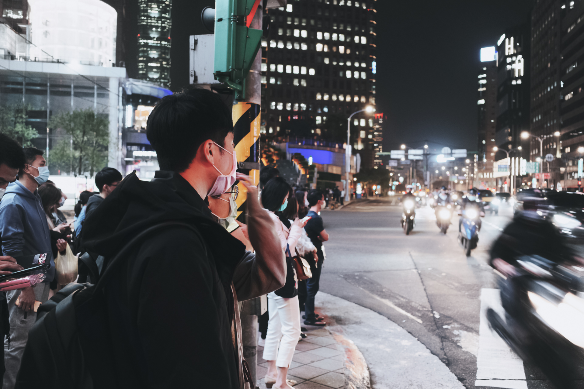 GR III 黑白攝影：光影對比與層次