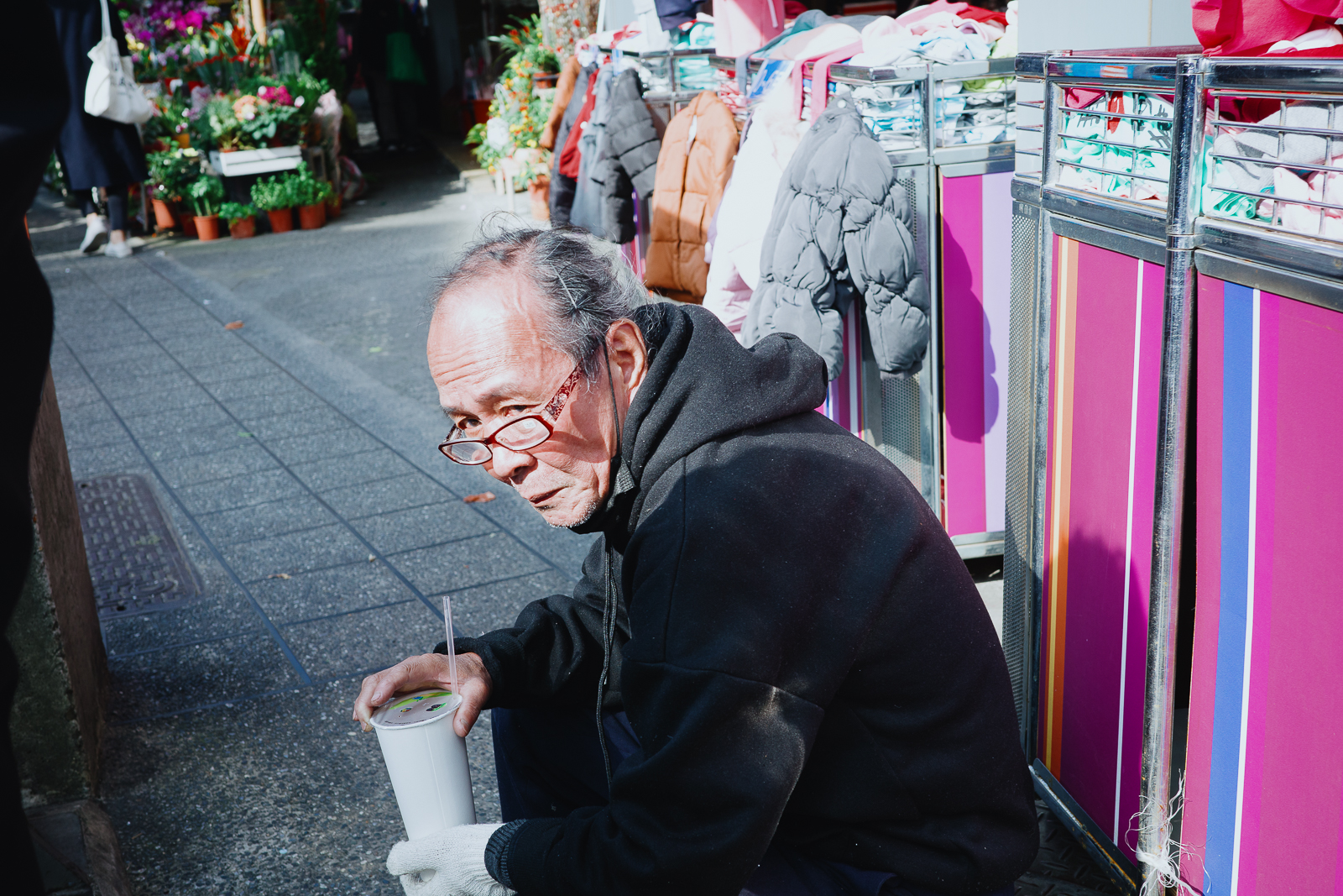 GR 色彩微調實拍：日常街景與藍天對比
