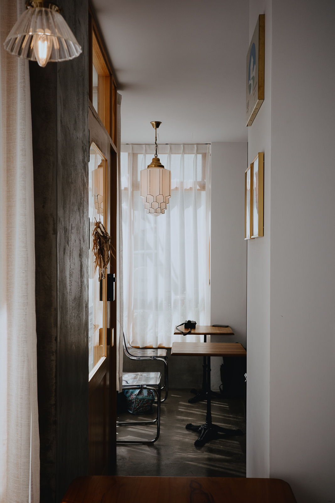 GR3 街拍作品，捕捉城市光影與色彩變化