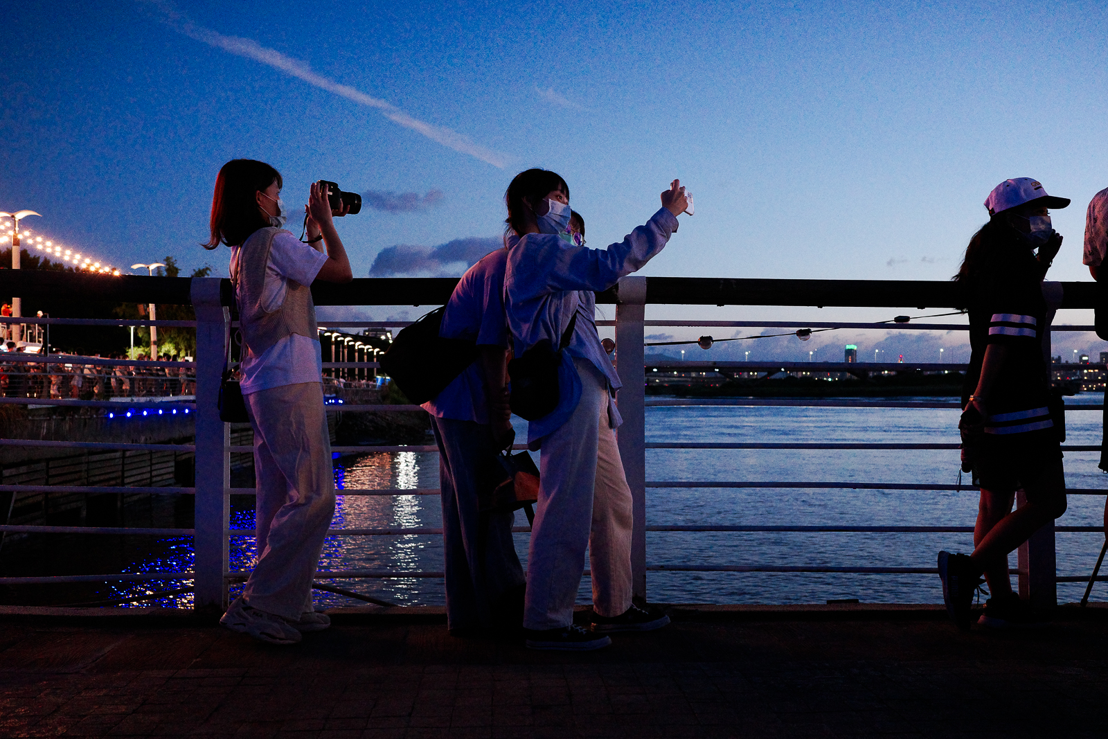 RICOH GR IIIx Urban Edition 與 GR III 實機對比 2