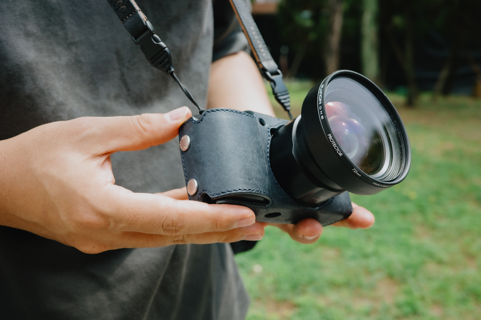 ULYSSES Serpente 相機肩帶使用細節 2