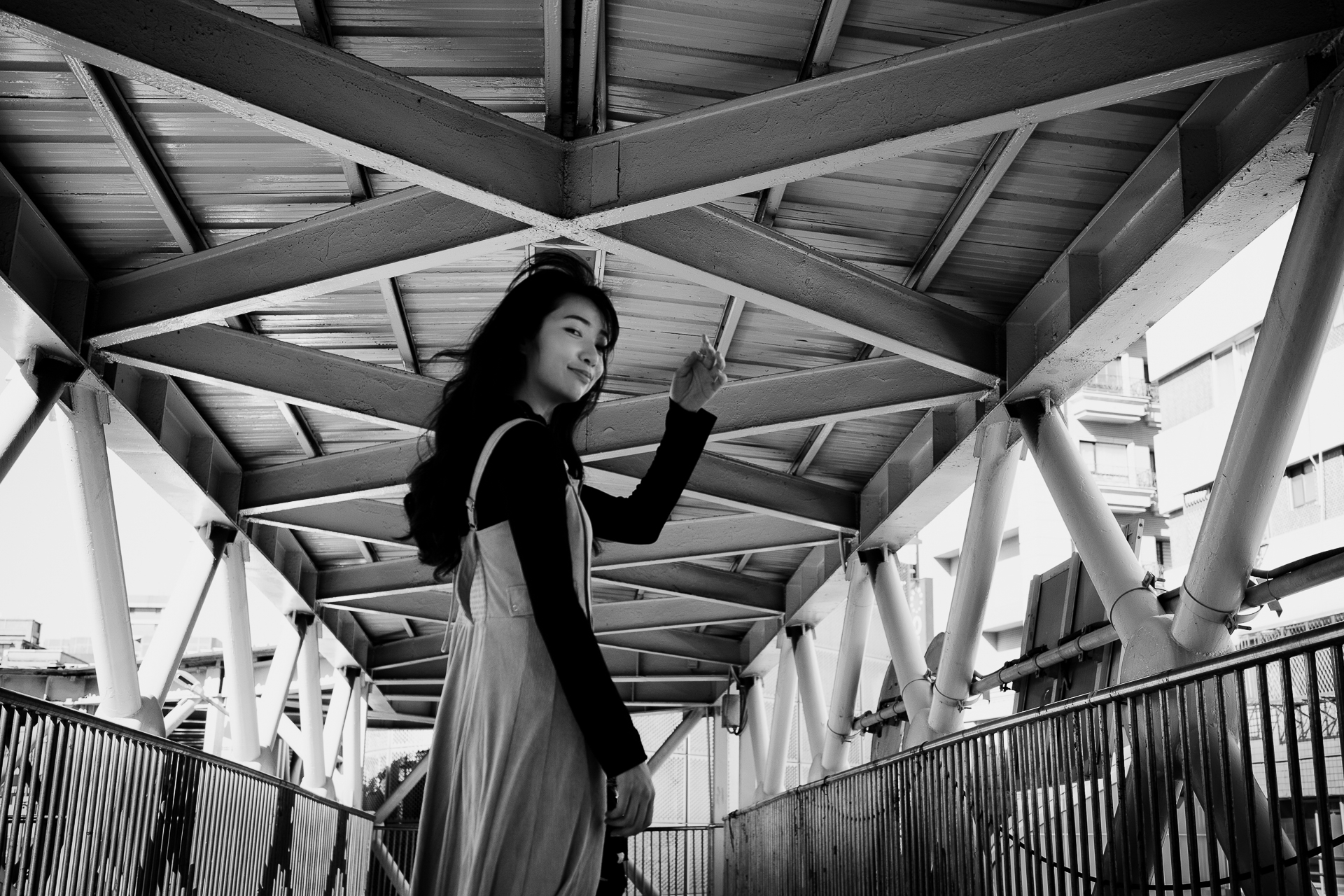 經典的黑白旋轉