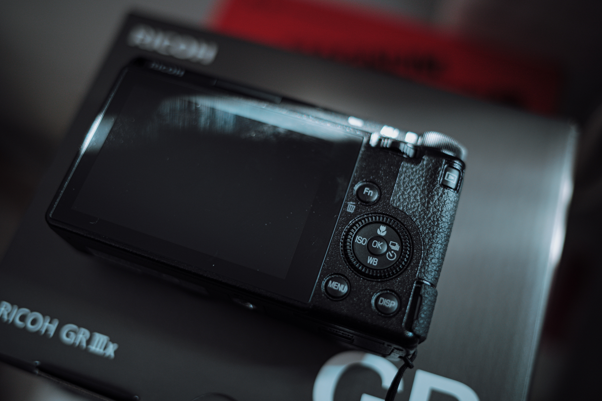 Ricoh GR IIIx 開機鏡頭長度對比