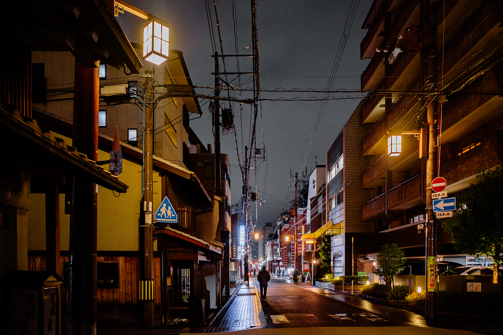 RICOH GR III 夜間手持 1/4 秒快拍